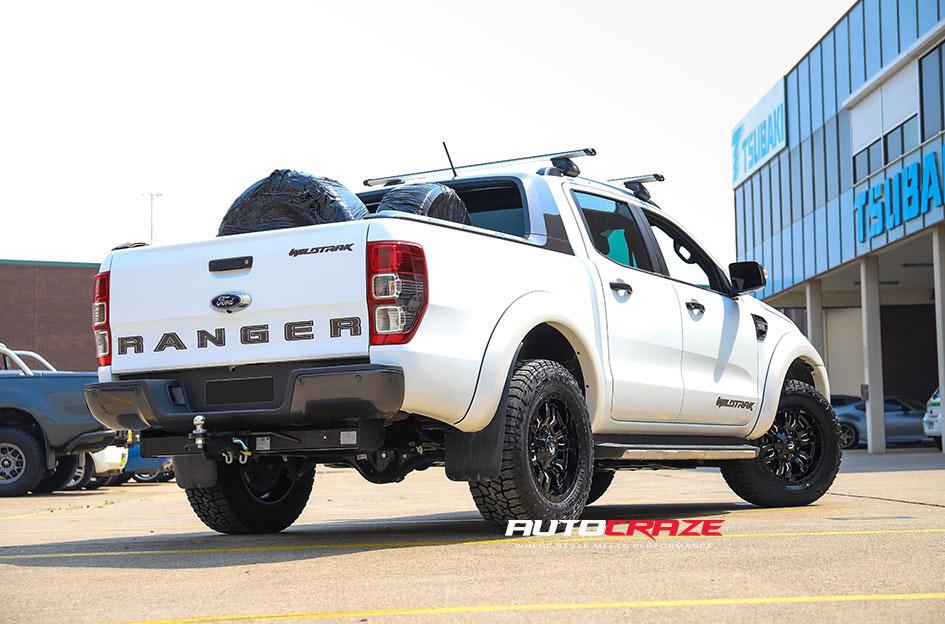 FORD-RANGER-SLEDGE-GLOSS-BLACK-MILLED-ACCENTS